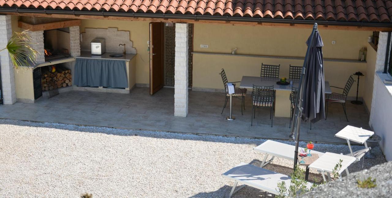 Casa Ferata - Holiday Home Vizinada Экстерьер фото