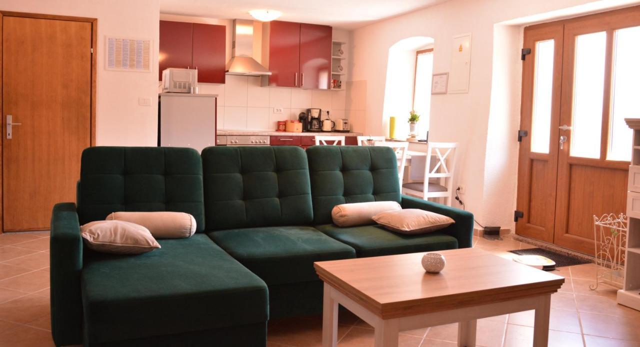 Casa Ferata - Holiday Home Vizinada Экстерьер фото