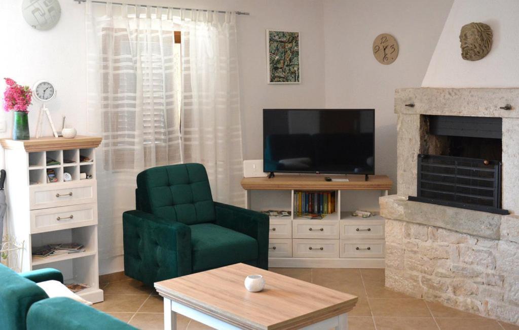 Casa Ferata - Holiday Home Vizinada Экстерьер фото