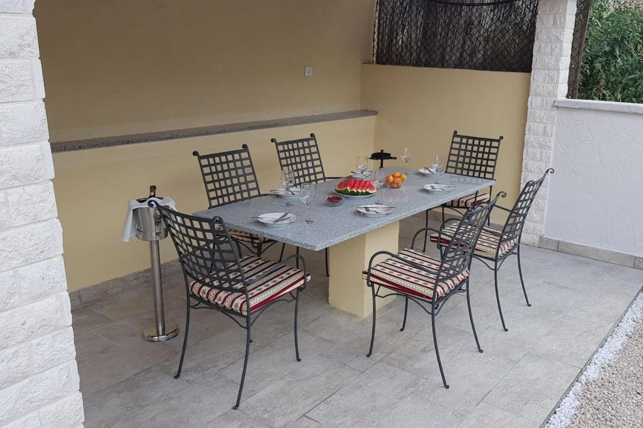 Casa Ferata - Holiday Home Vizinada Экстерьер фото